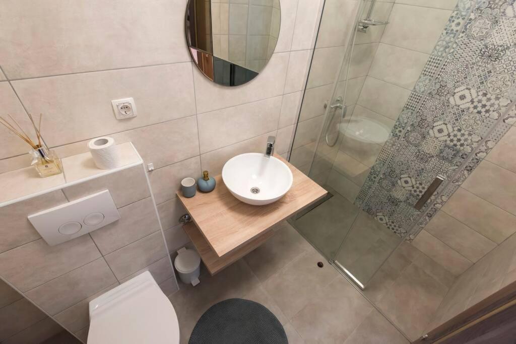 Apartman M&S 1 Kali, Otok Ugljan Apartamento Exterior foto