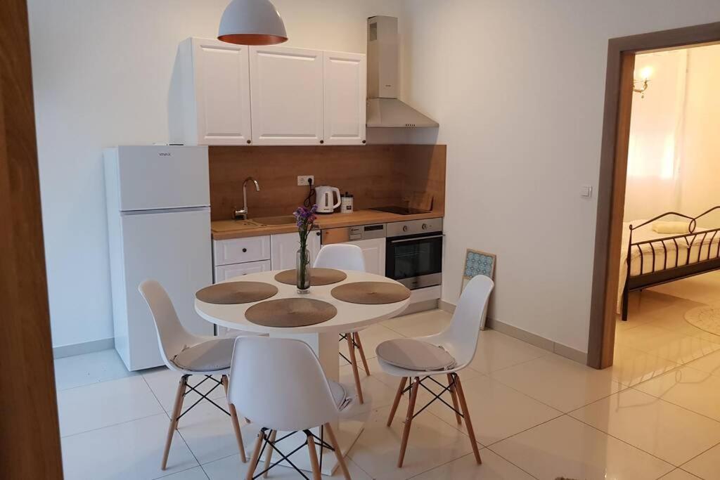 Apartman M&S 1 Kali, Otok Ugljan Apartamento Exterior foto